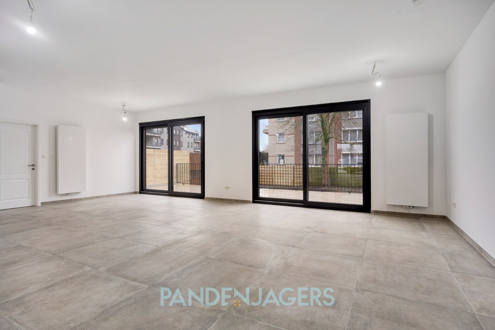 Volledig gerenoveerd handelspand met uitzonderlijke buitenruimte te Duffel - foto 5