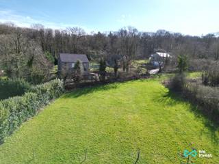 Présentation complète sur notre site : https://weinvest.be/fr-BE/property/for-sale/huy/land/63083Idéalement situé dans le quartier calme du Sarte à...