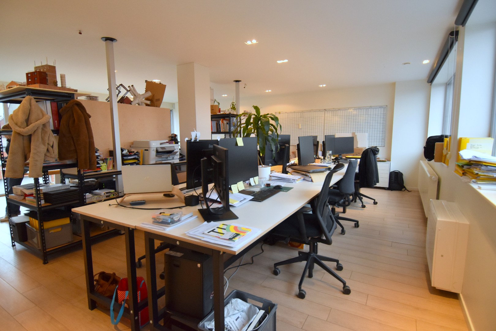 Instapklare kantoorruimte op een uiterst strategische locatie in Bissegem - foto 5