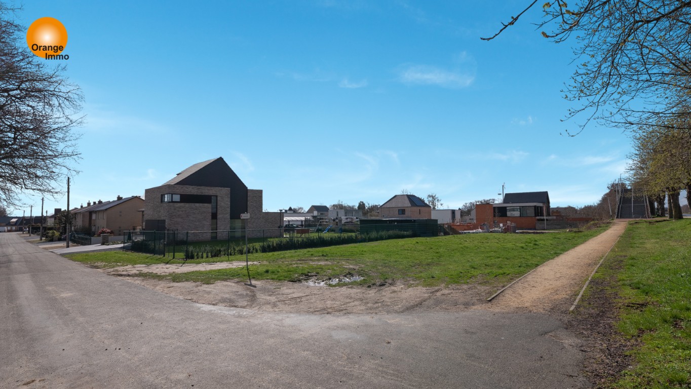 Uniek gelegen bouwperceel met een prachtig uitzicht op de Zuid-Willemsvaart op 5a te Lanklaar. - foto 4