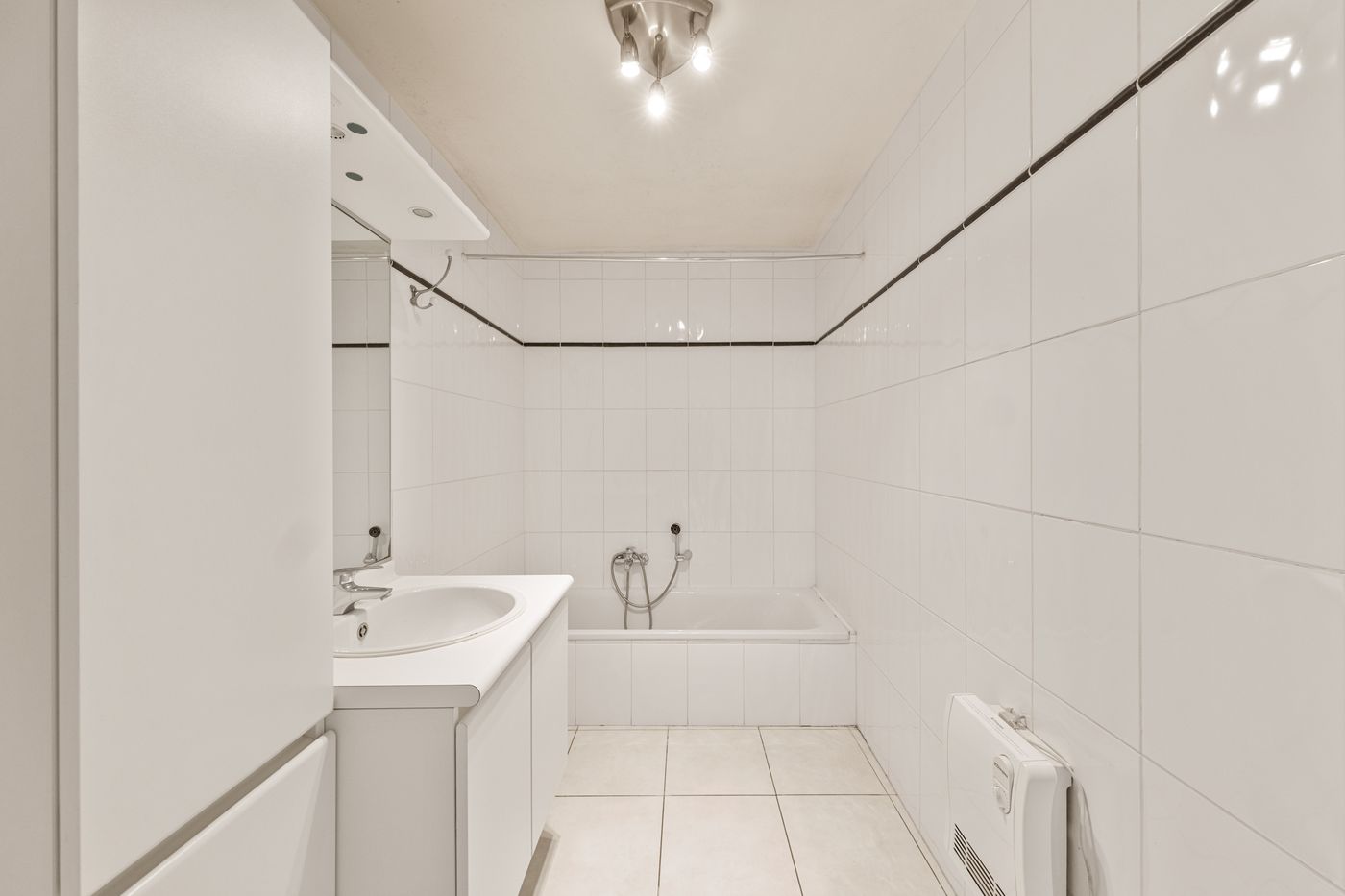 Instapklaar appartement met ruim zonneterras in het centrum van Torhout - foto 5