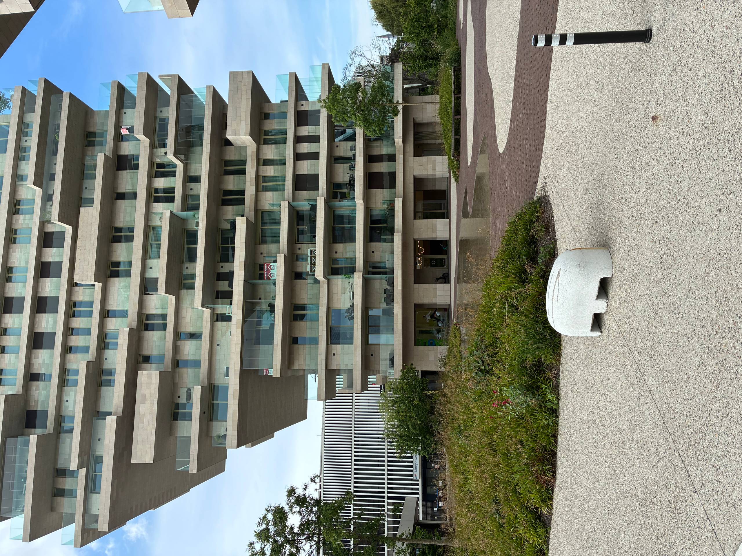 Appartement op toplocatie te huur in Waregem - foto 1