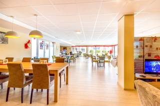 Nabij het centrum van Wevelgem kan je deze service-flat terugvinden. In deze Residentie werd rekening gehouden om u tal van faciliteiten aan...