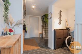 KIJKDAG ZATERDAG 22 NOVEMBER VAN 10u TOT 12u (OP AFSPRAAK!!)AALST- INSTAPKLARE GEZINSWONING MET TUIN EN GARAGEDeze woning is uniek gelegen nabij de...