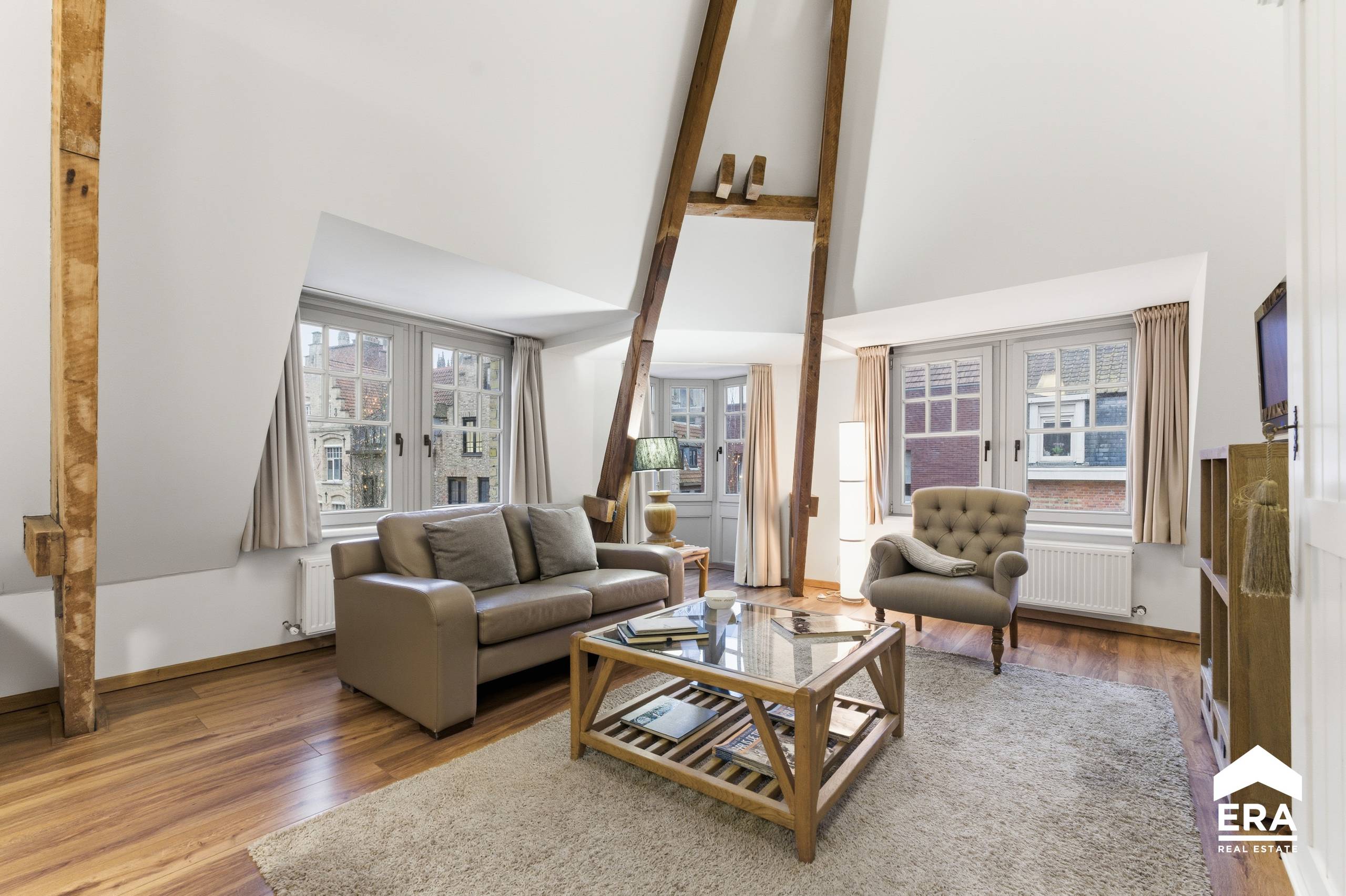 Opbrengsteigendom met 4 entiteiten in centrum Ieper - foto 3