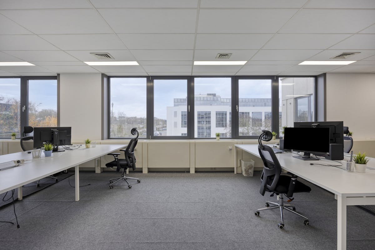 Bureau rénové avec 6 places de parking à vendre à Zaventem - photo 4