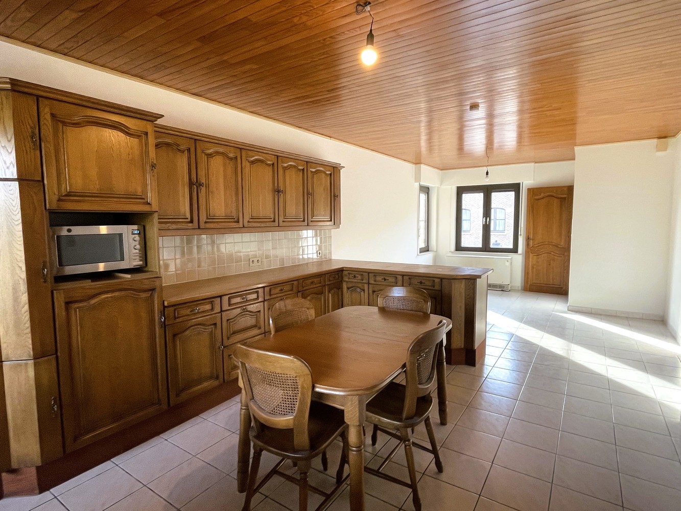 Ruime woning met achteraan prachtig vergezicht - foto 5