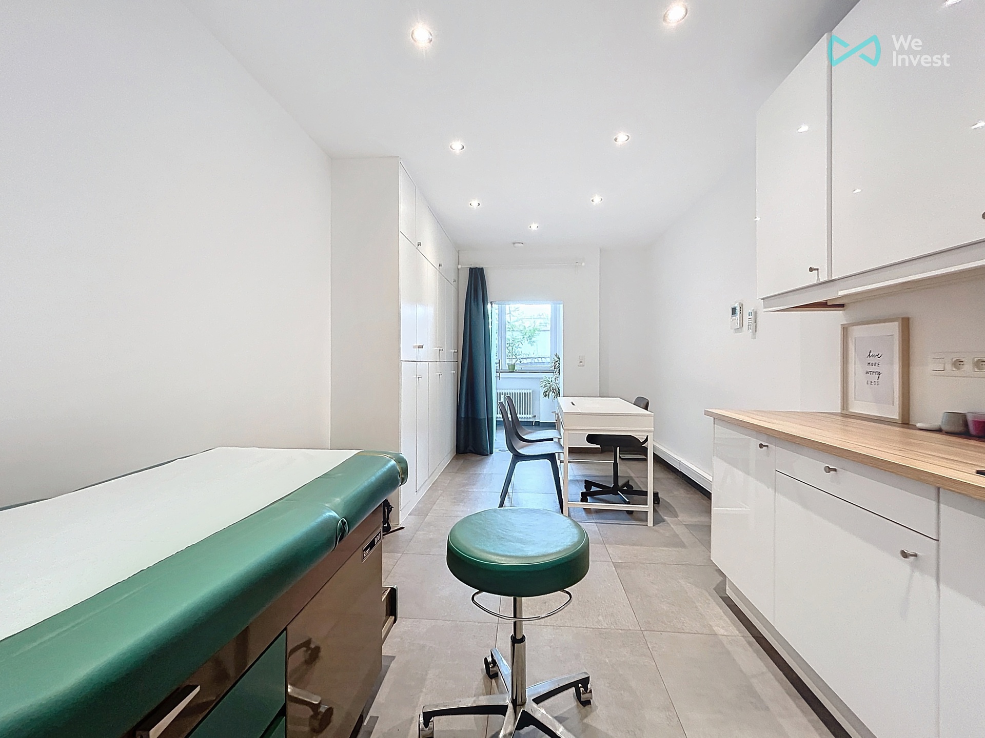 Commercial for rent in Uccle - photo 1