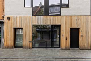 HANDELS -OF PRAKTIJKRUIMTE VOOR DIVERSE DOELEINDEN (193M²) GELEGEN IN HET CENTRUM VAN PUURS.Gelegen in hartje Puurs vlakbij station, winkels,...