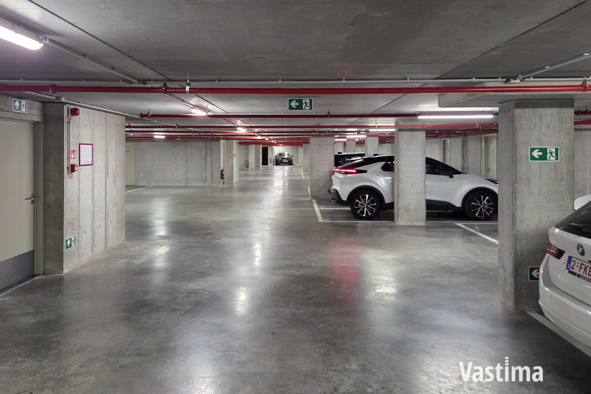 Ondergrondse autostaanplaats met private berging aan de Kaai - foto 4