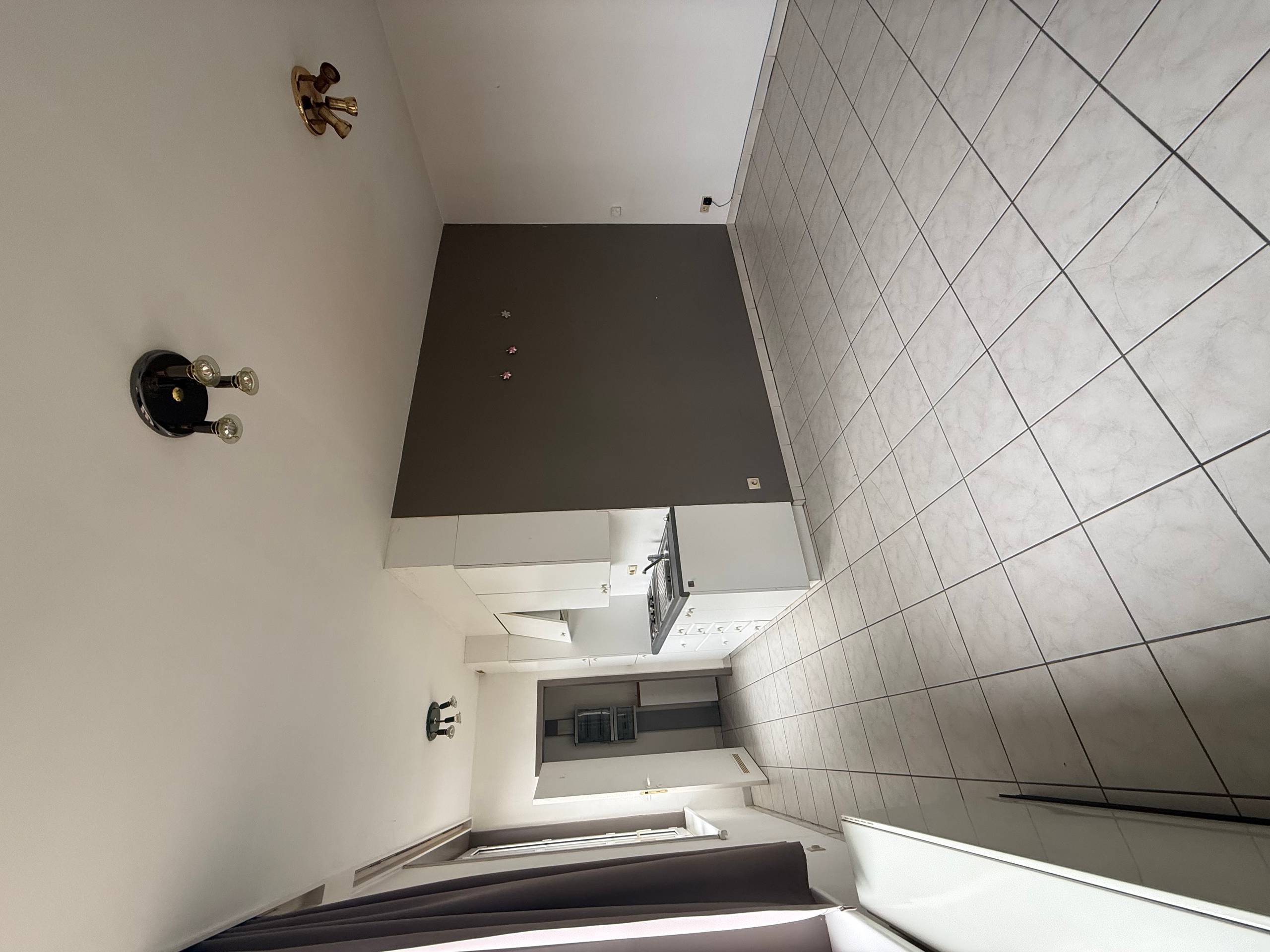 Te huur: 1-slaapkamerappartement in Ieper - foto 4