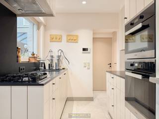 HANDELSPAND MET WOONHUIS op een UITSTEKENDE LIGGING in het CENTRUM VAN OUDENAARDE. Deze eigendom geniet van HOGE VISIBILITEIT en biedt dankzij...