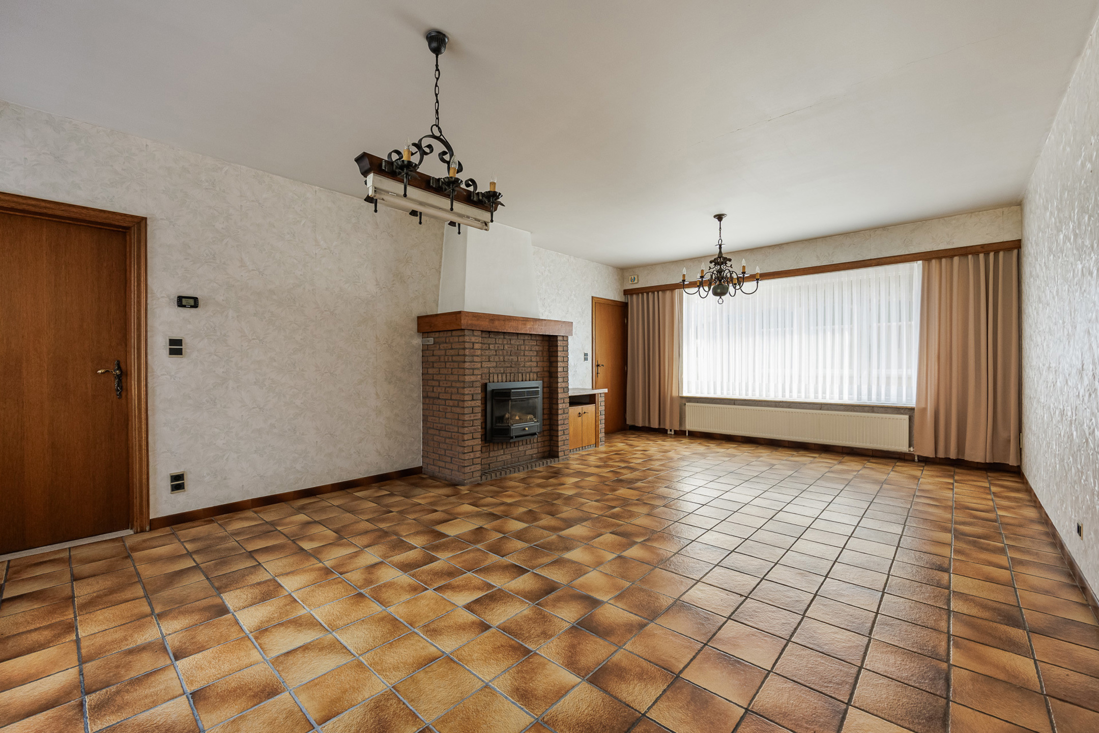 Te renoveren 3slpk-woning met 2 garages & tuin nabij centrum - foto 5