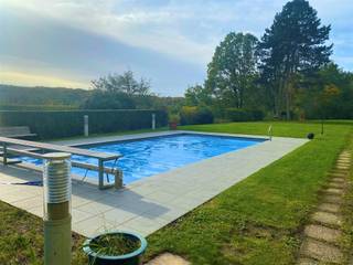 Prachtig 2/3 slpk appartement met gemeenschappelijk zwembad te huur in Herent Het appartement op de 5de verdieping is rustig gelegen in een...