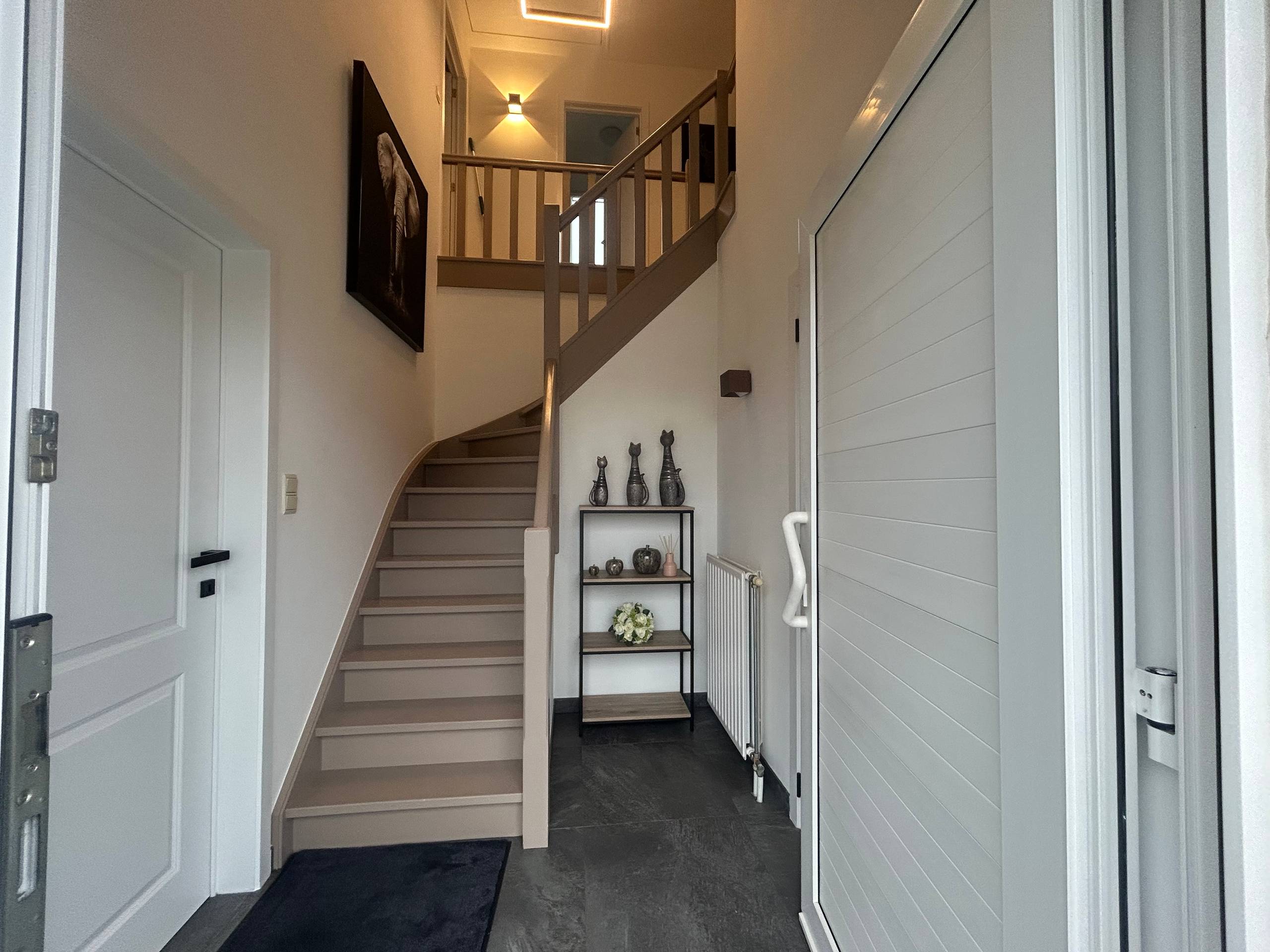 Roeselare - Lichtrijke en instapklare woning te koop - foto 3