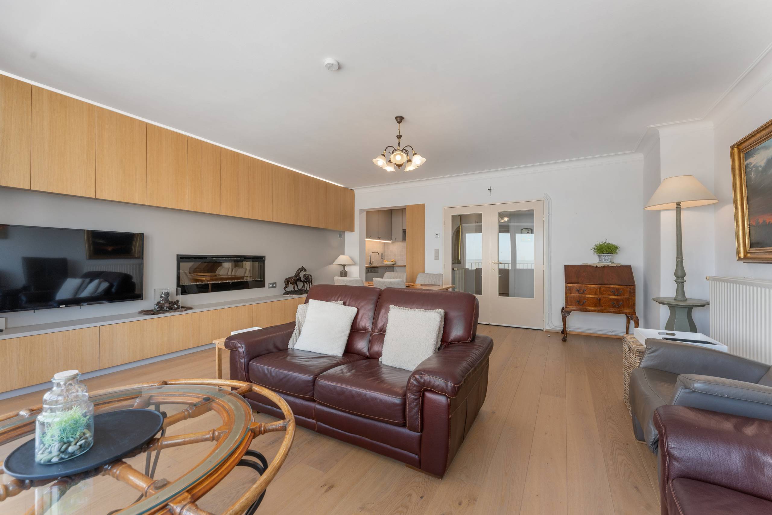 Gerenoveerd appartement te koop op de zeedijk van Koksijde! - foto 3