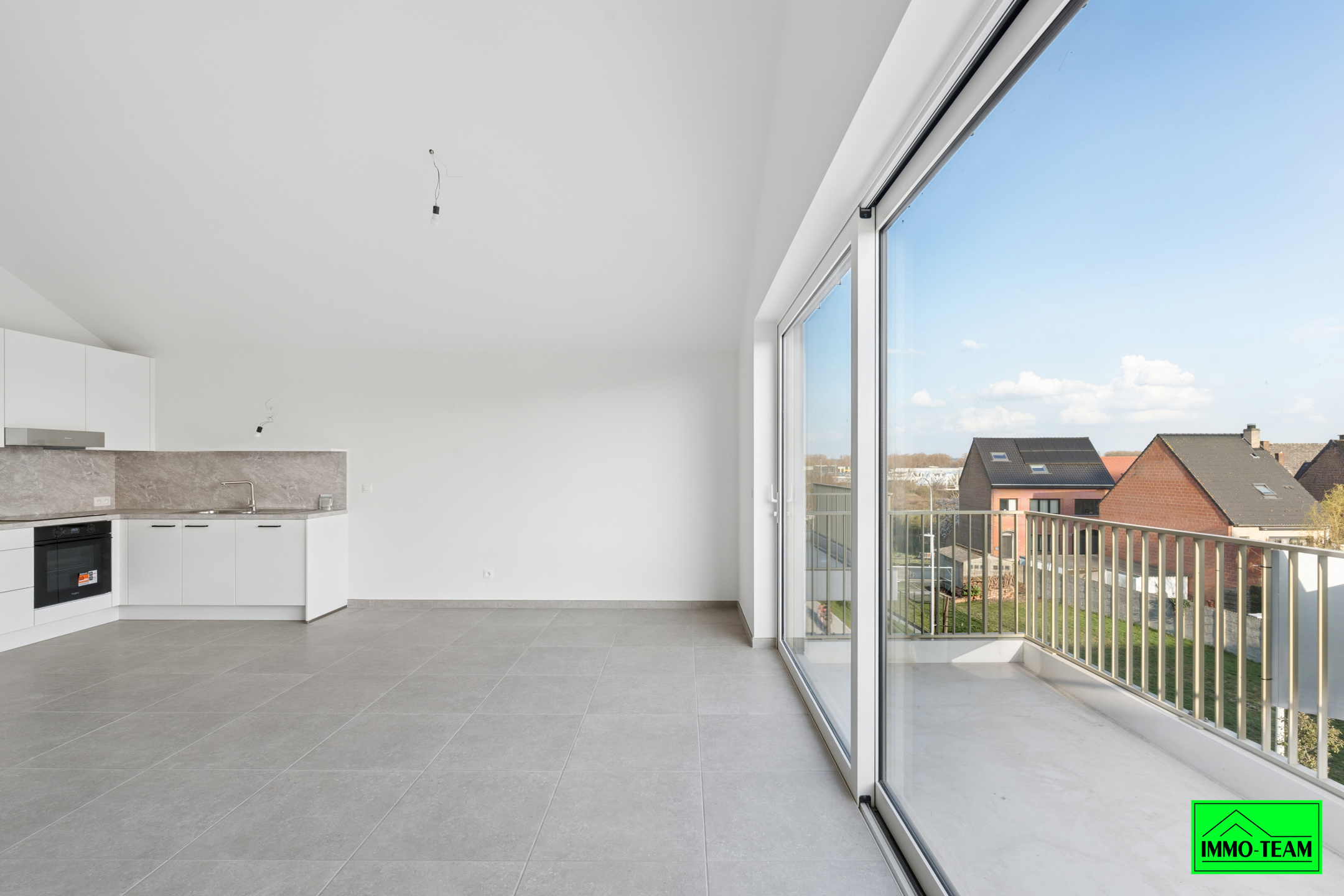 Nieuwbouwappartement met terras en autostaanplaats - foto 4
