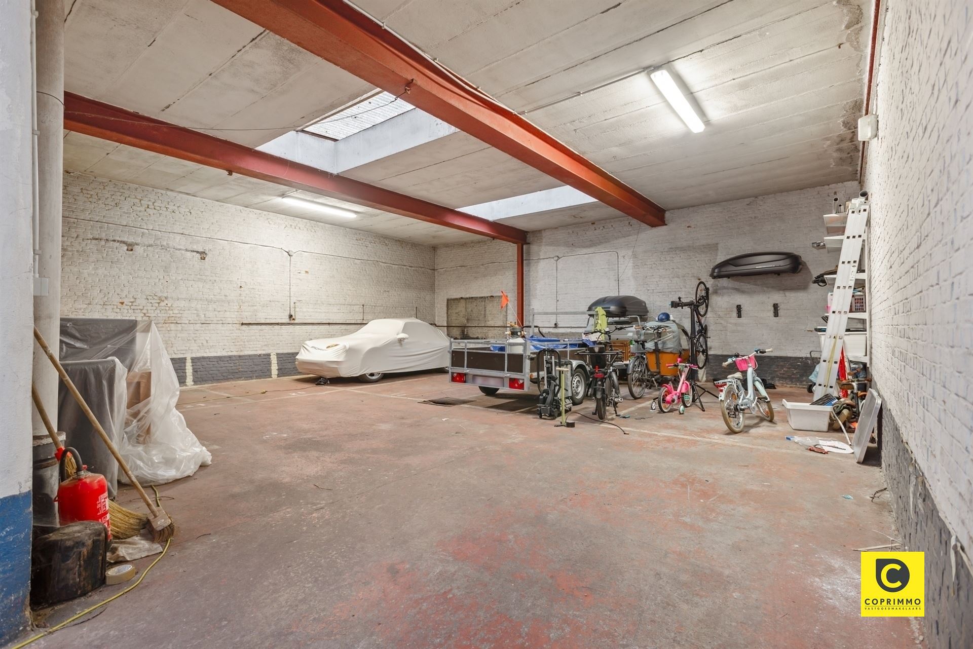 Unieke woning met 450 m² magazijn & showroom - foto 5