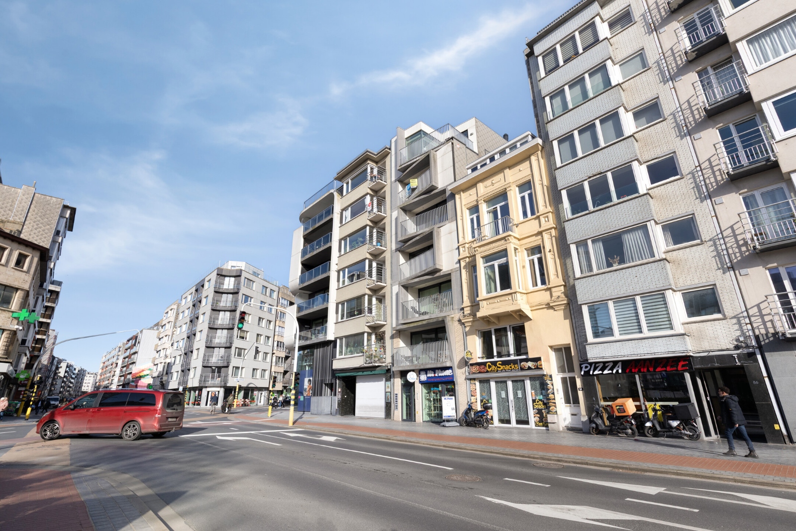 Exclusief investeringseigendom / multifunctionele (handels)woning te koop Oostende - foto 2