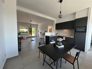 Penthouse op toplocatie met 2 schitterende terrassenDit lichtrijke penthouse bevindt zich op de 8ste verdieping van de residentie Waldorf, op een...