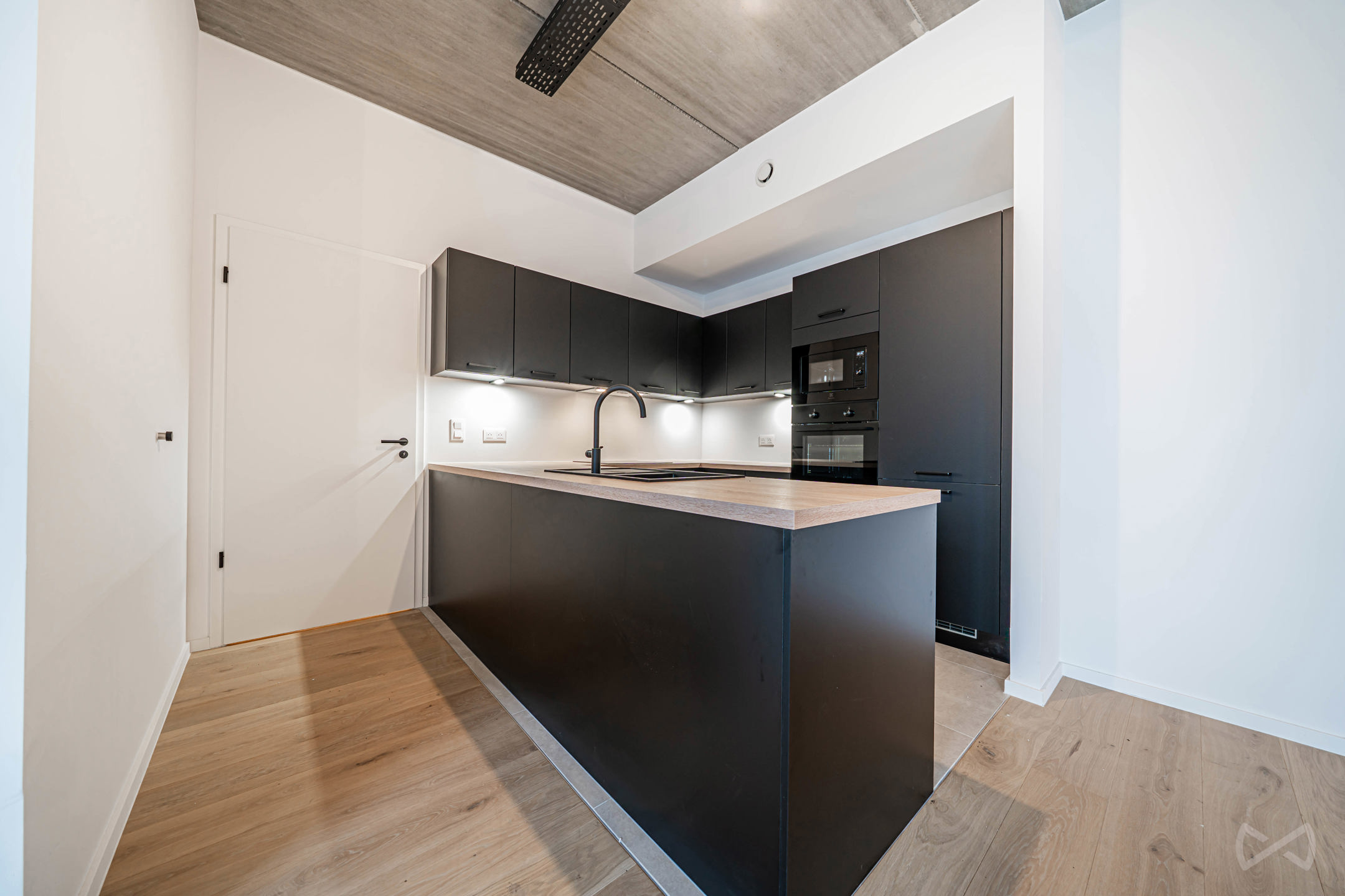 Apartment for sale in Liège with 3 bedrooms - photo 5