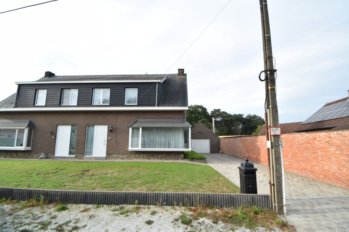 Verzorgde woning met 3 slaapkamer, kleine tuin en garage.  - foto 2