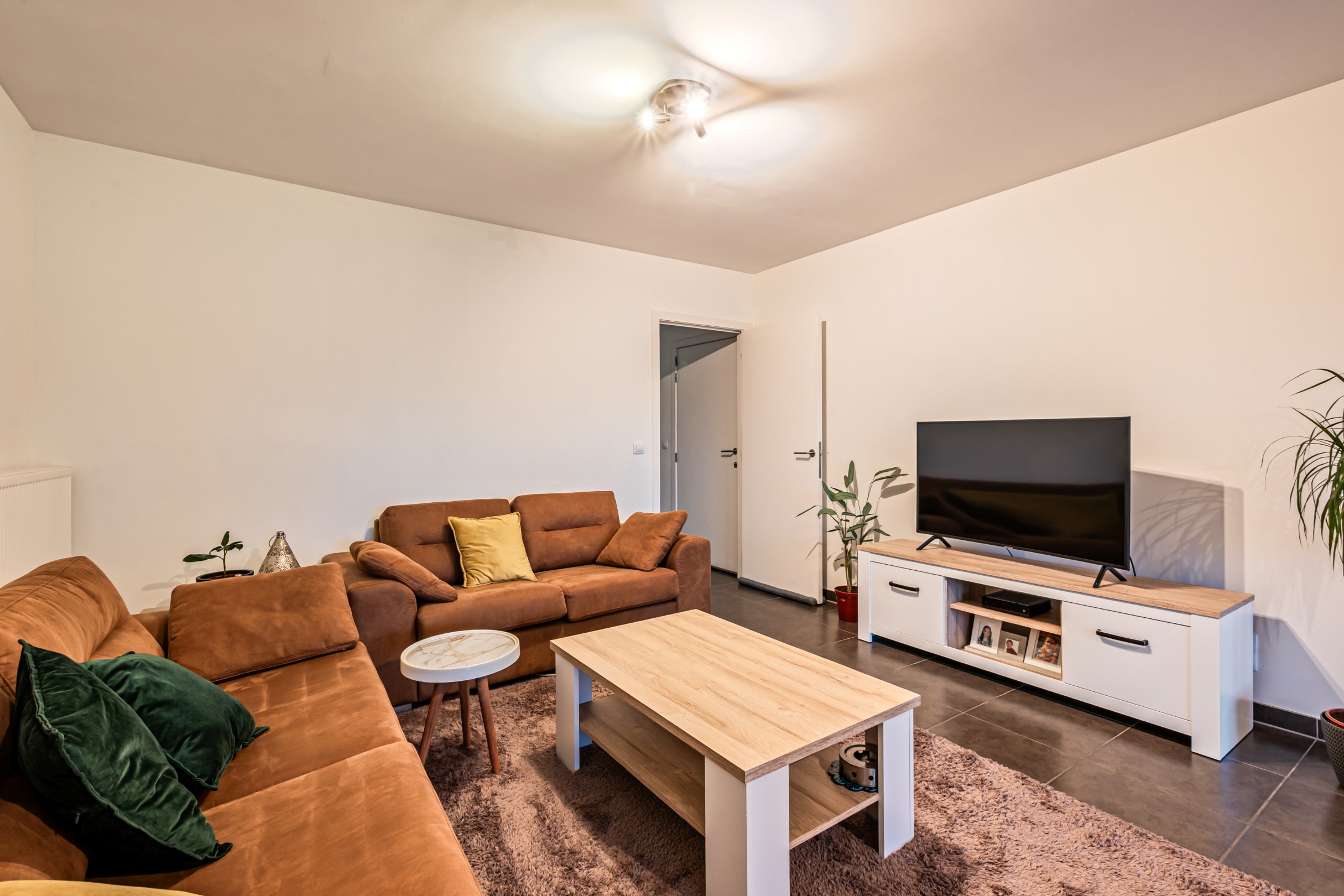 Instapklaar 2-slaapkamer appartement aan de Leie rivier. - foto 4