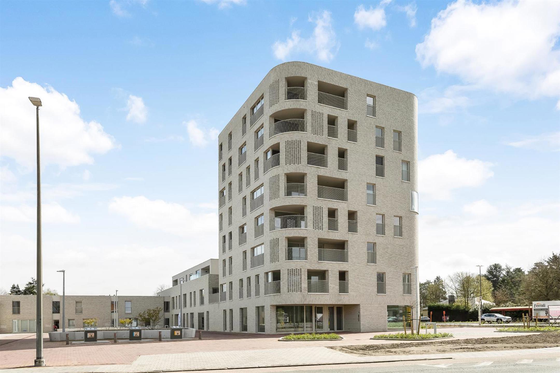 Ondergrondse autostaanplaats bij "Tribeca" - foto 2