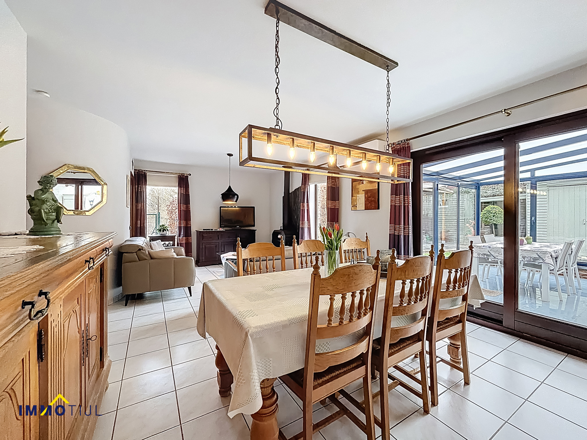 Gezinswoning met garage en veranda op topligging! - foto 2