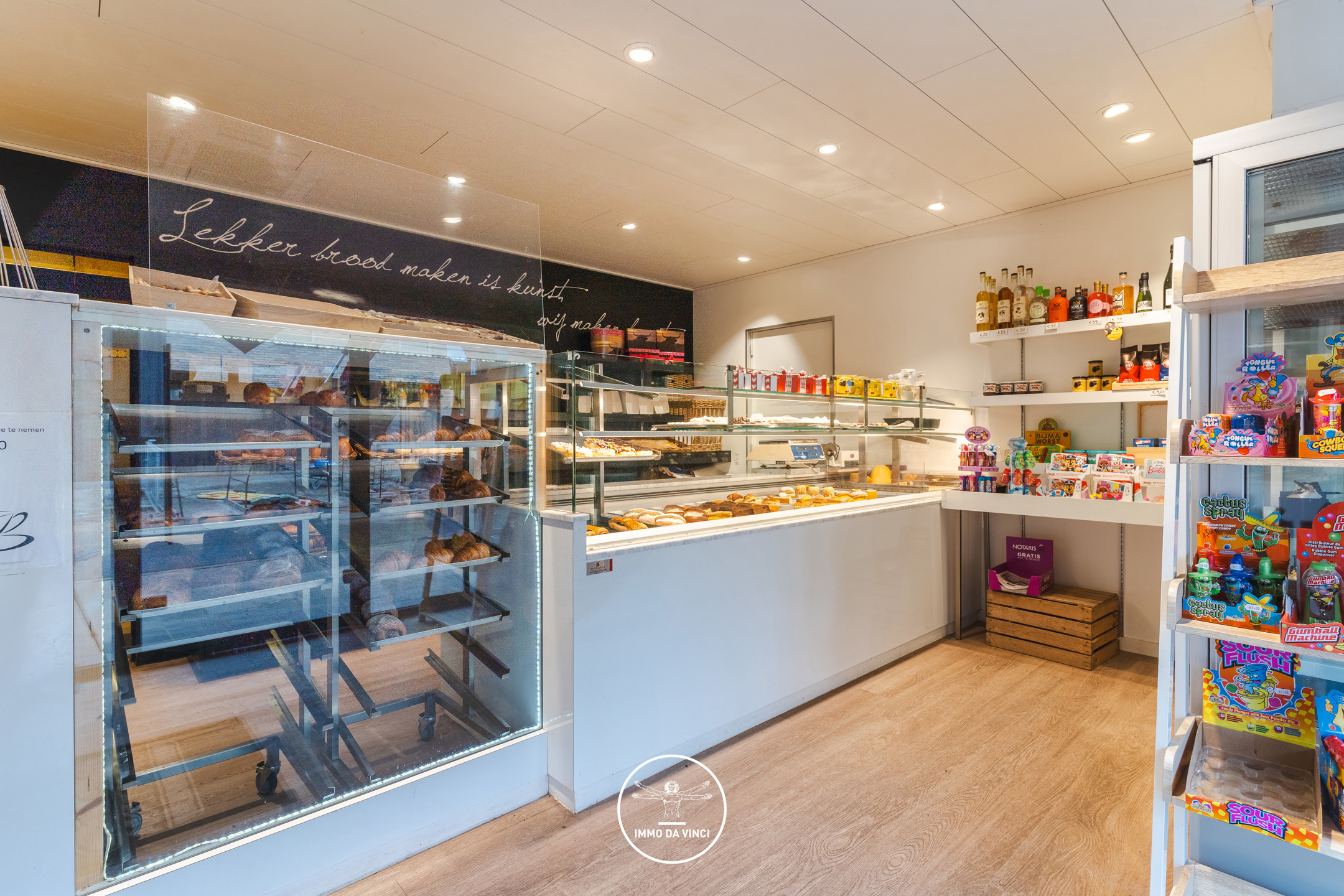 Centraal gelegen multifunctioneel handelspand te Zwijnaarde - foto 5