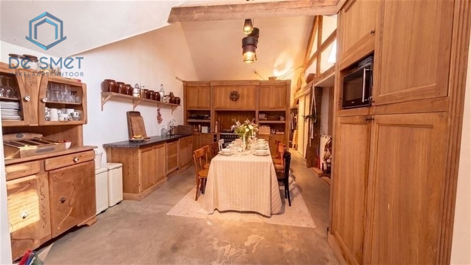 UNIQUE RURAL FARM ON 8,035 M² A DREAM FOR HORSE LOVERS, LARGE FAMILIES &amp; ENTREPRENEURS - photo 5