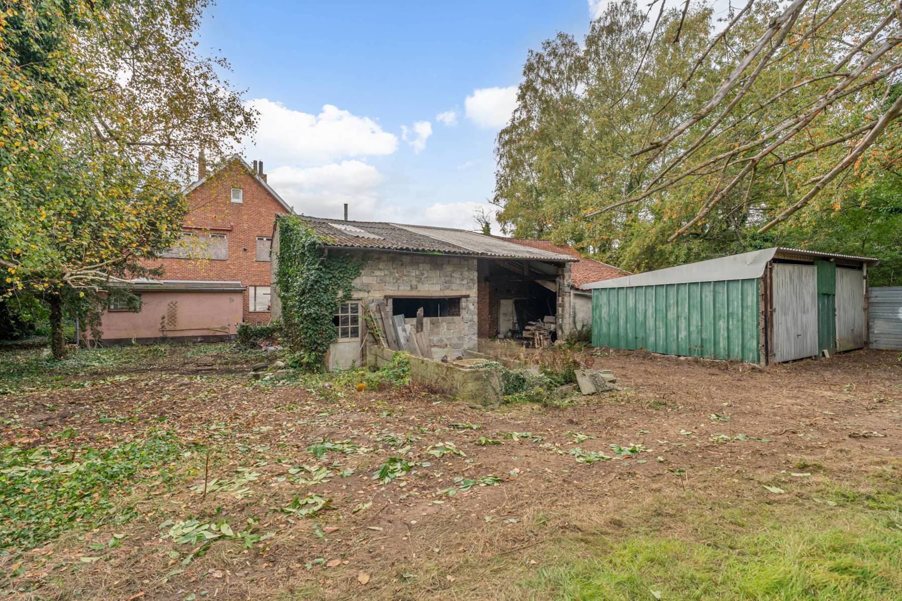 Bouwgrond of volledig te renoveren woning - foto 4