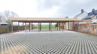 In de residentie Fritz Vincke aan de Fritz Vinckelaan te Bredene dorpis er een 1 overdekte caport te huur achteraan het gebouw voorzien met...