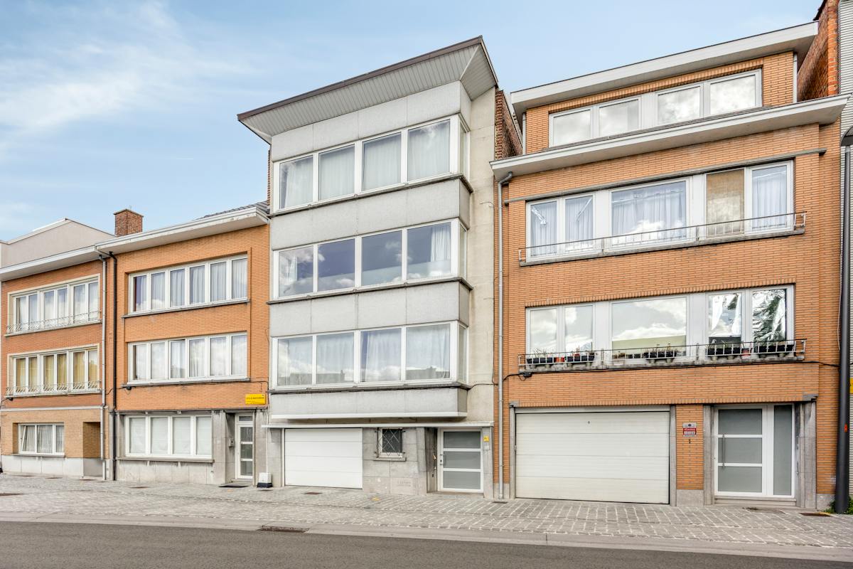 Tweekamerappartement met groot privéterras, privé tuin en autostaanplaats in Strombeek - foto 1