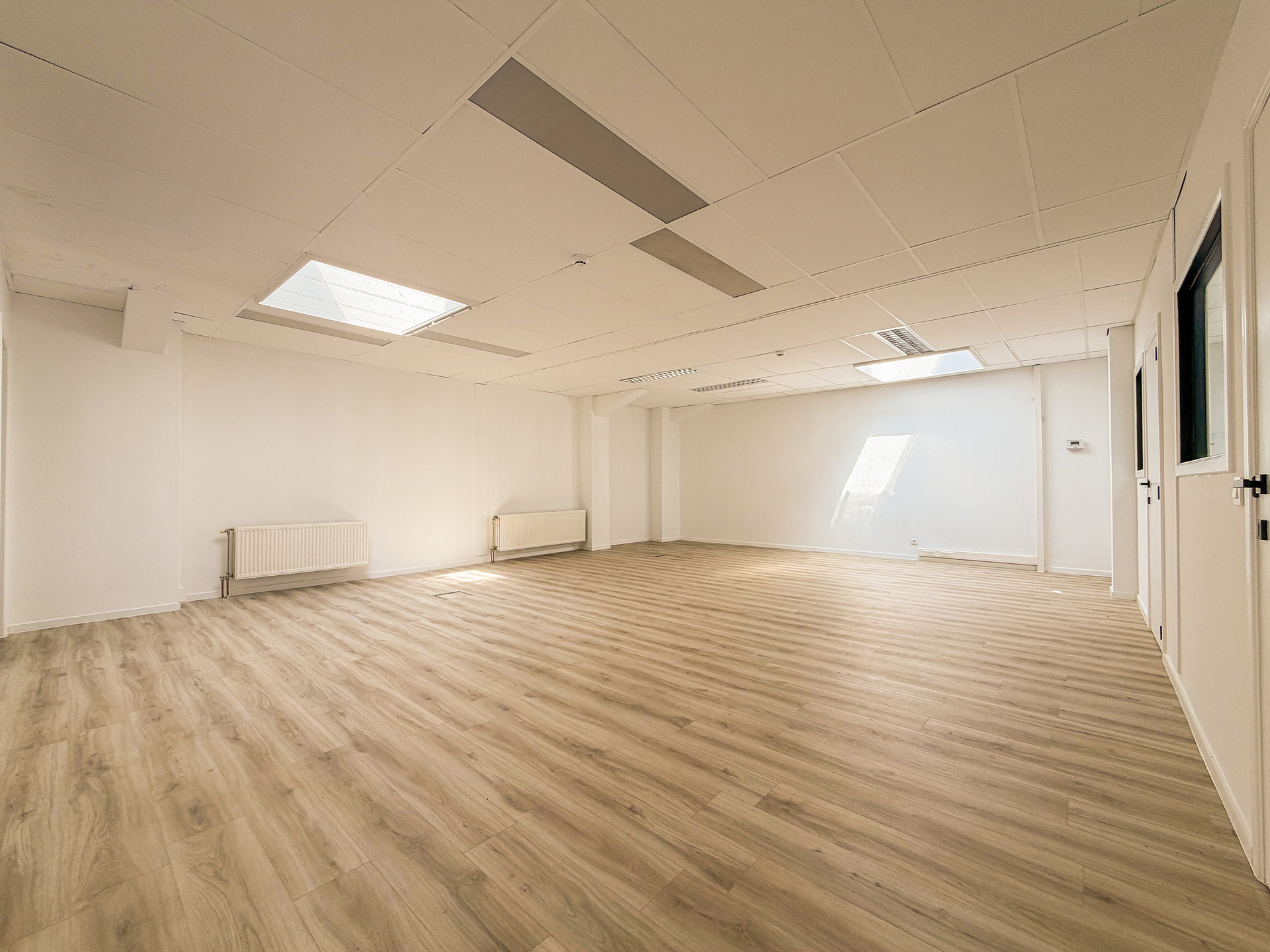 Commercial à louer à Turnhout - photo 4