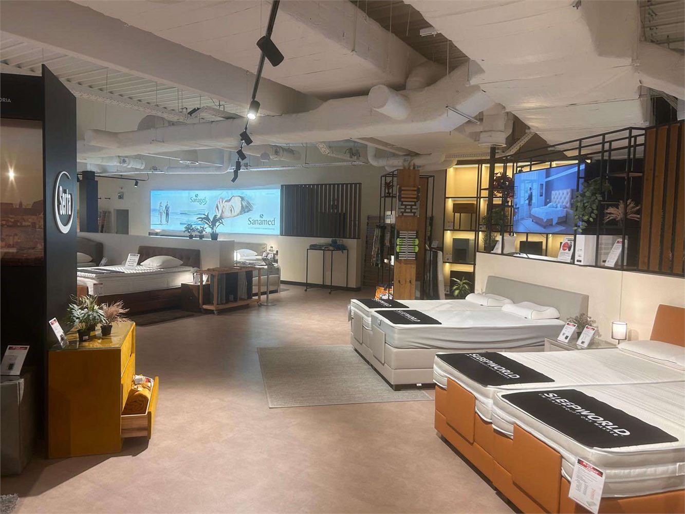 TOP GELEGEN COMMERCIEEL GEBOUW NABIJ ACTION, VAN HAAREN, ... - foto 4