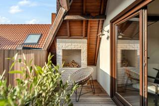 Neoclassicistische stadswoning uit de 19de eeuw met zicht op de Schelde en de KathedraalIn deze woning ervaar je Antwerpen op zijn meest authentieke...