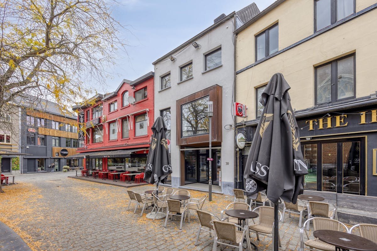 Instapklaar handelpand in hartje Hasselt - foto 1
