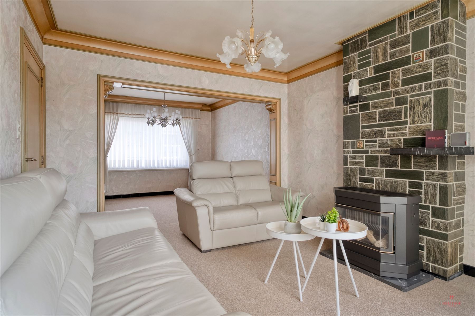 Gezinswoning met 3 slaapkamers en achterliggende garage in rustige straat te Beveren-Leie (Waregem) - foto 2