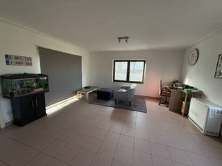 Ruim 2-slaapkamerappartement in het centrum van Jabbeke.Dit ruime en lichtrijke appartement is ideaal gelegen in het centrum van Jabbeke, op...