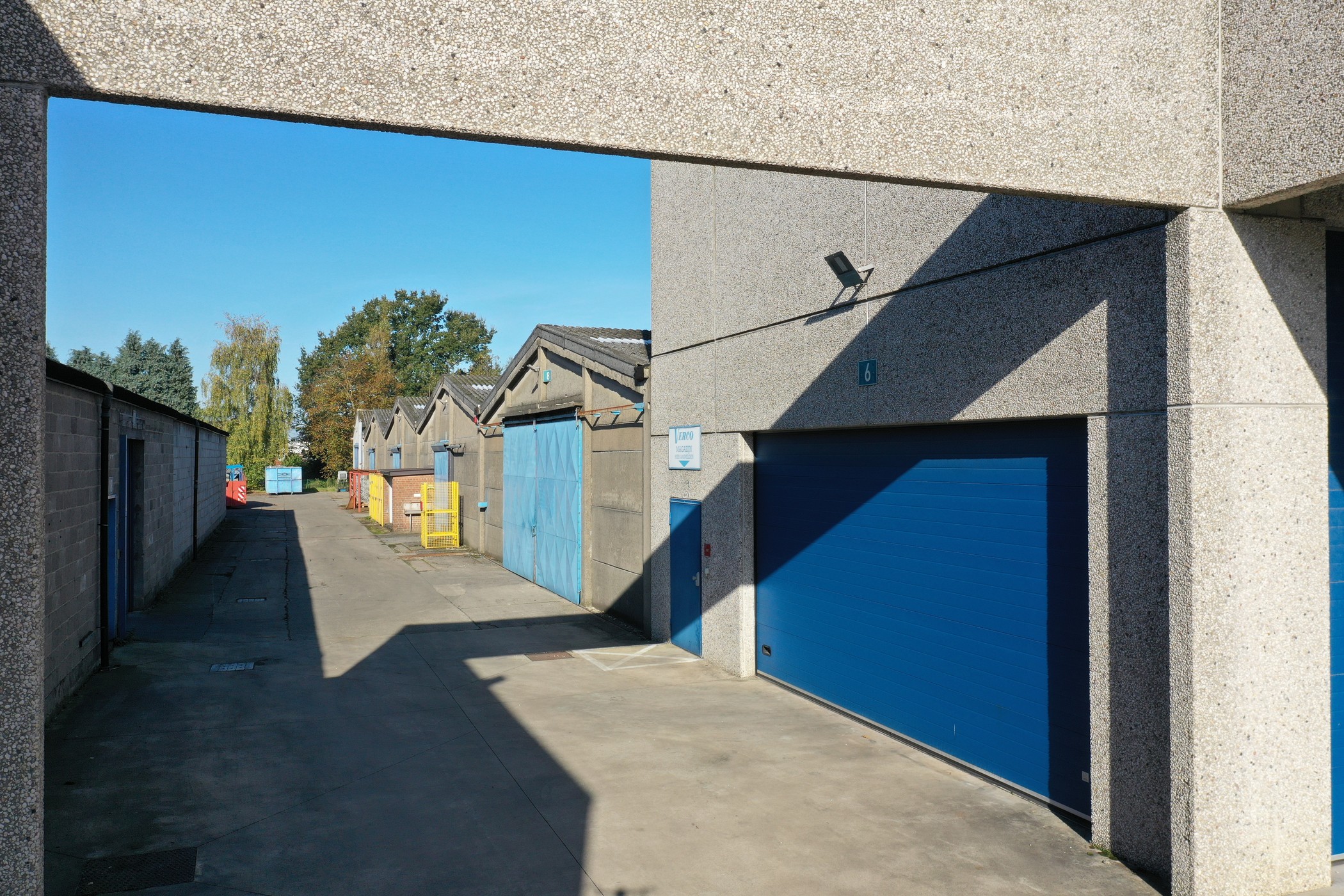 Magazijnruimte 1.810m² met laadkaai in Deinze - foto 4