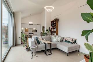 Het kopen van een assistentiewoning is veel meer dan gewoon kiezen voor een top-locatie dicht bij alles en toch heel rustig gelegen. Het centrum...