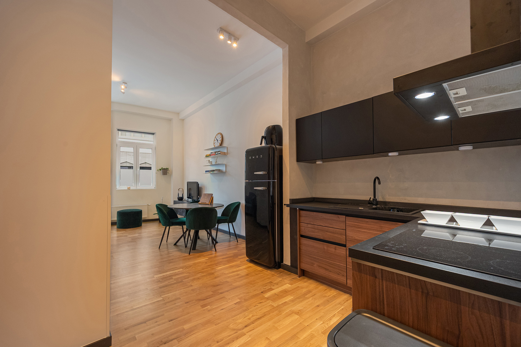 Instapklaar gelijkvloers 1-slaapkamerappartement met terras! - foto 4