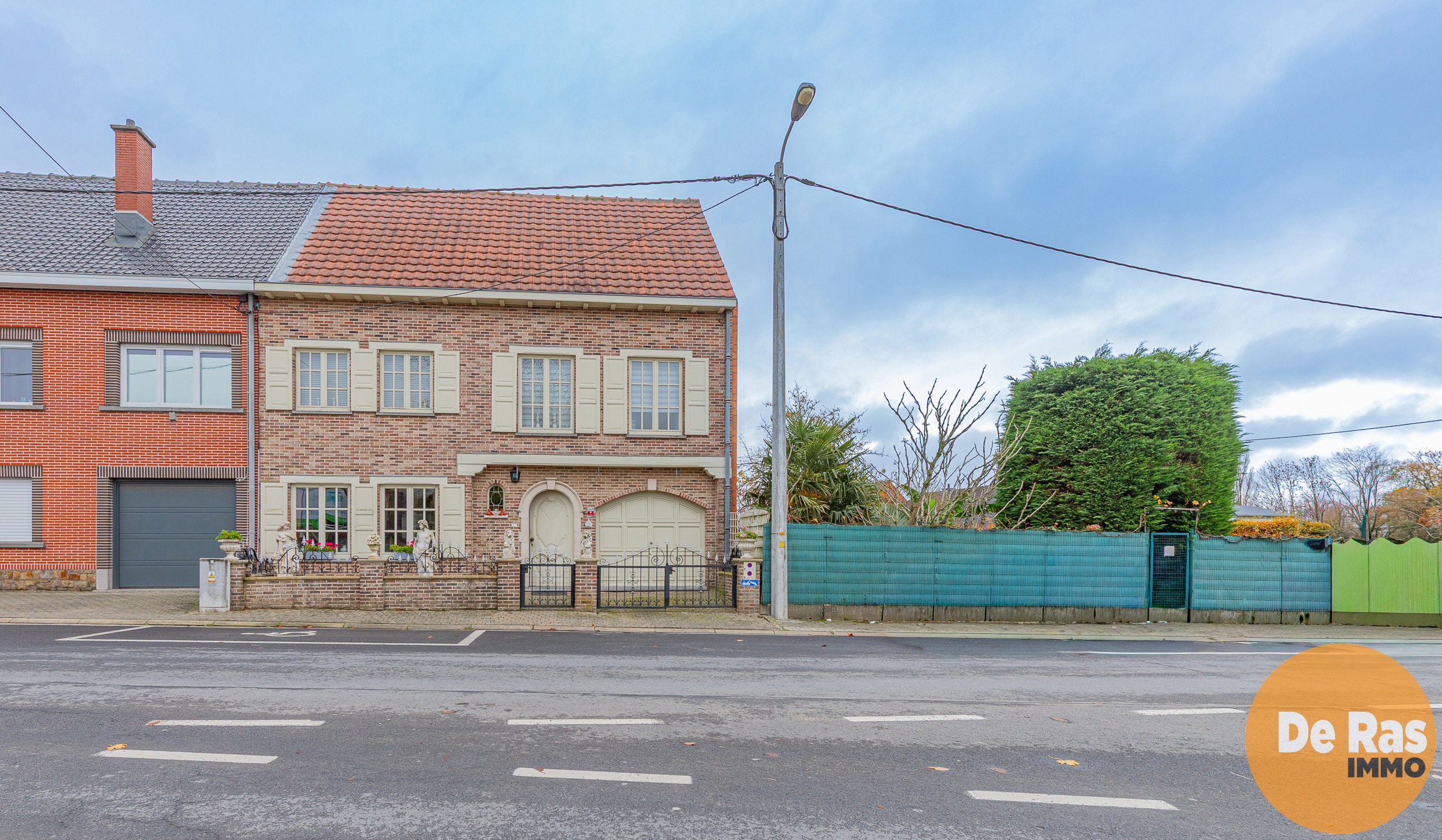 HAALTERT- Ruime woning met bouwgrond - foto 1