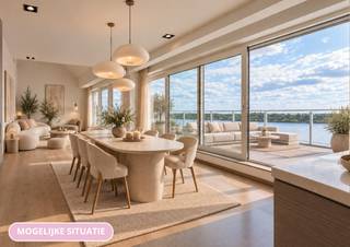 Ontdek dit uitzonderlijk dakappartement met een mooi terras in de Residentie Zoutziederij. Gelegen op de bovenste verdieping en bereikbaar met de lift, geniet je hier van een prachtig uitzicht op het water en een gevoel van rust en privacy. Bij het betreden van het appartement valt meteen de royale en lichtrijke woonkamer op, die dankzij de stijlvolle gashaard een warme en gezellige sfeer uitstraalt. Aansluitend vind je een goed uitgeruste keuken, perfect voor wie graag kookt en gasten ontvangt.<br />Het appartement beschikt over een ruime slaapkamer met aansluitende dressing en een comfortabele badkamer, voorzien van zowel een ligbad als een inloopdouche. Daarnaast is er een apart gastentoilet voor extra gemak. Via de karaktervolle Z-trap bereik je de bovenverdieping, een veelzijdige ruimte die perfect kan dienen als extra slaapkamer, bureau of hobbyruimte. Hier is bovendien een tweede douchekamer aanwezig, wat het comfort nog verhoogt. Ook aan opbergruimte geen gebrek, met een praktische berging die zorgt voor extra organisatie. Als kers op de taart beschikt dit appartement over een uitzonderlijk grote garage, die niet alleen plaats biedt aan wagens, maar ook perfect kan dienen als extra opslagruimte. Heb je een tweede wagen, dan kan die perfect nog achter de garage staan. De residentie zelf is bijzonder goed onderhouden en financieel gezond, met een goed opgebouwd reservefonds en maandelijkse gemeenschappelijke kosten van slechts 137 euro. Kortom, dit dakappartement combineert een unieke ligging met ruimte, comfort en praktische troeven. Een zeldzame opportuniteit voor wie op zoek is naar iets bijzonders.