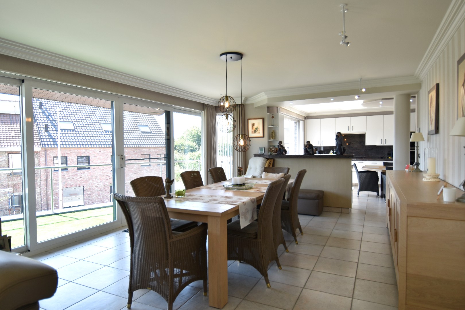 Instapklare villa met 5 slaapkamers én grote handelsruimte te koop in Gullegem - foto 5