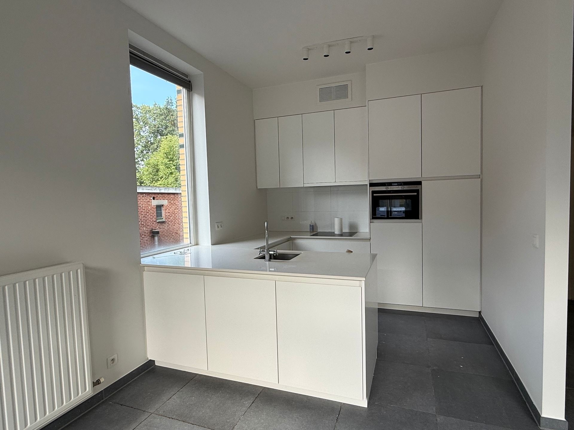 Apartment - photo 4
