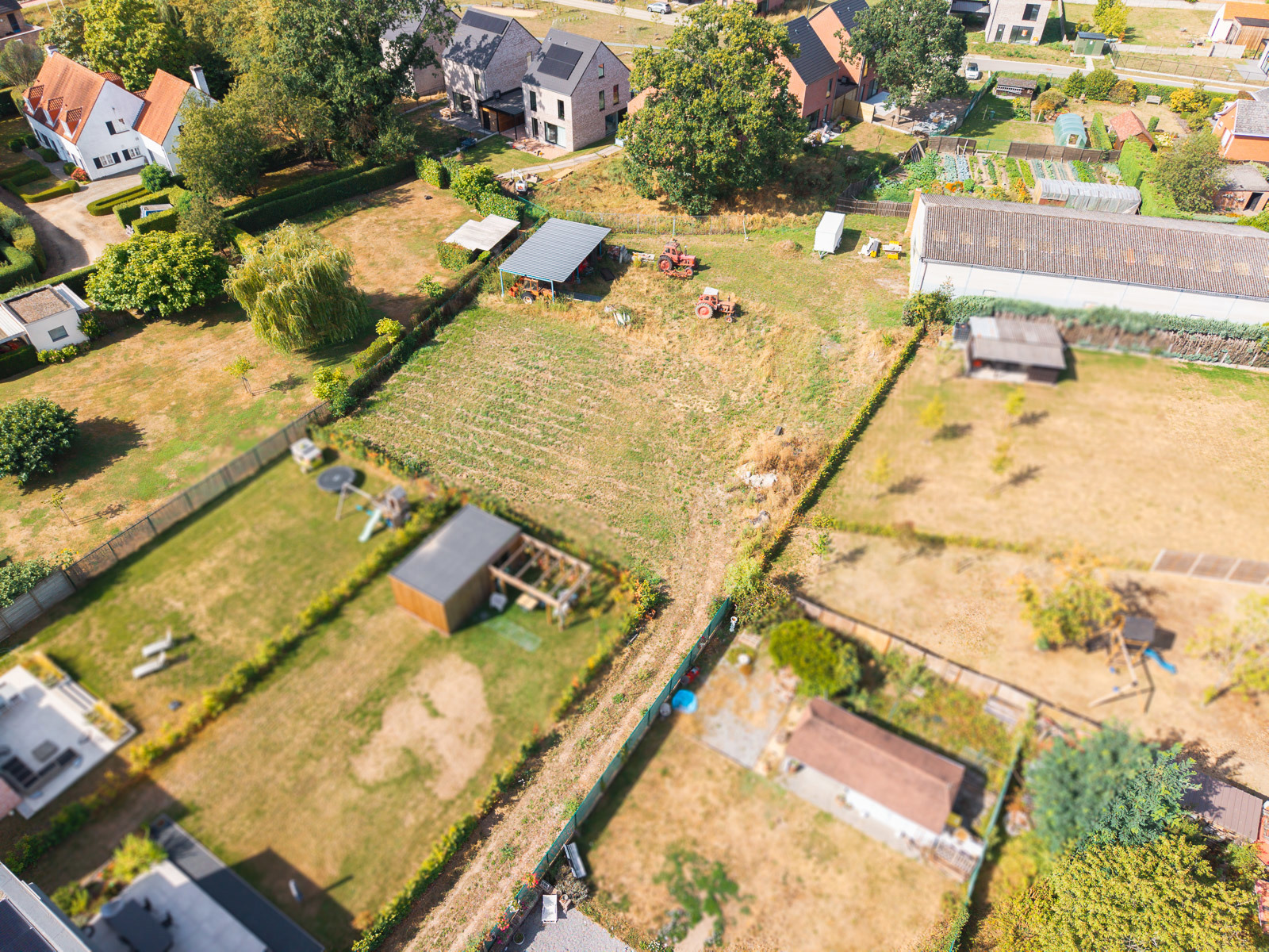 Ruime bouwgrond in doodlopende straat - foto 4