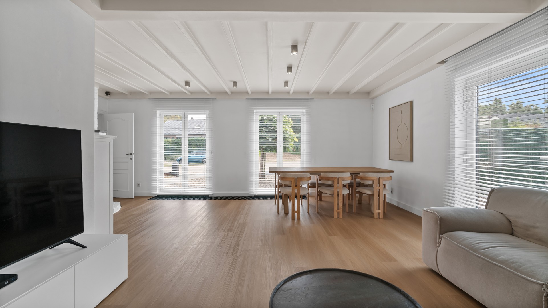 Open bebouwing met 4 slpkrs en 3 badkamers op 21a 15ca - foto 5