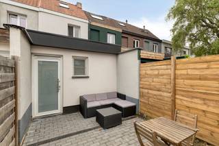 Are you looking for a charming town house within cycling distance from the centre of Ghent? Then this house with a living area of 62 m² is...